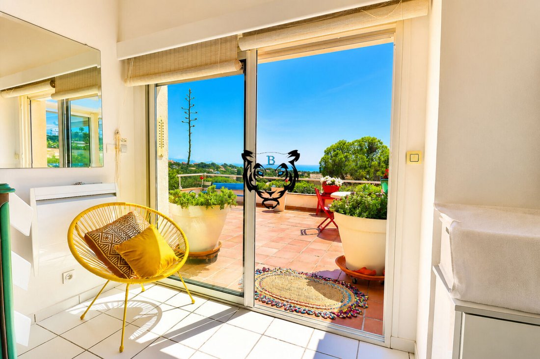House in Ecarts, Roquebrune-sur-Argens, France 2 - 15405333
