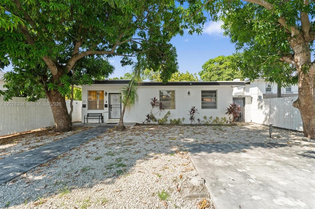 Miami, Florida, United States 1 - 18101585
