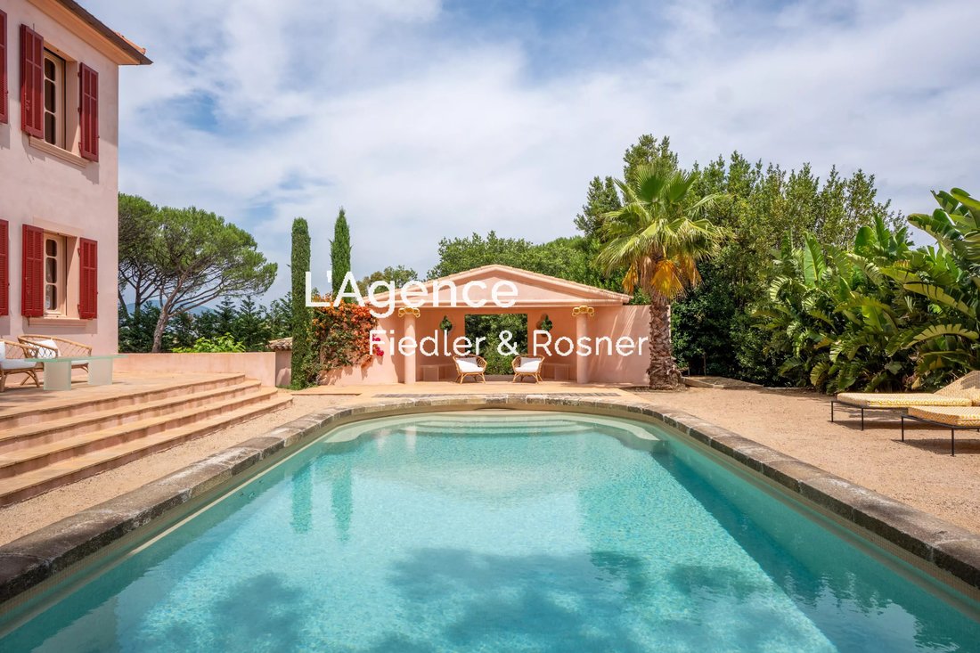 Villa in Zone Ouest Urbaine, Saint-Tropez, France 4 - 18107351