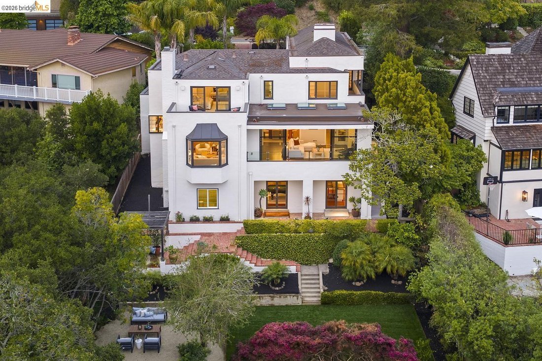 House in Oakland, California, United States 2 - 18095157