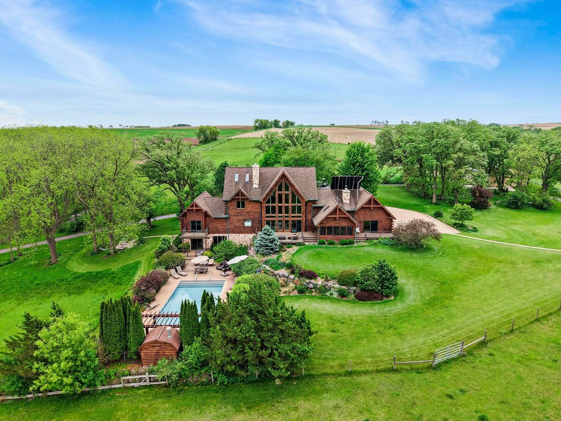 House in Mount Horeb, Wisconsin, United States 1 - 18105688