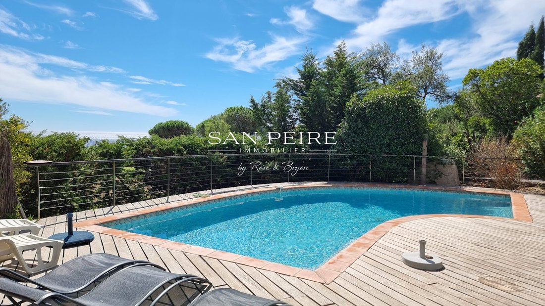 Villa in Les Issambres, Roquebrune-sur-Argens, France 3 - 16282081