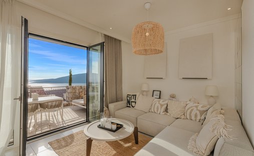 Apartment in Milovići, Tivat Municipality, Montenegro 1