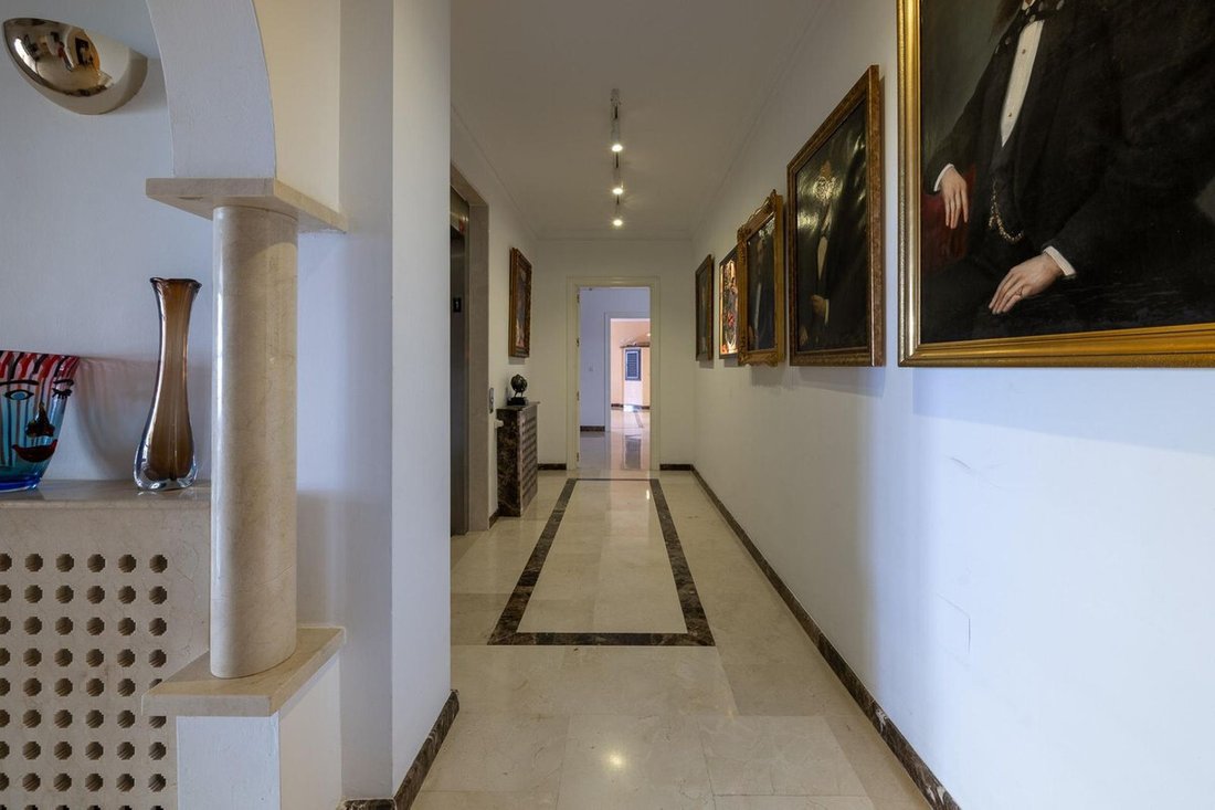 Villa in Alhaurin el Grande, Andalusia, Spain 2 - 18105045