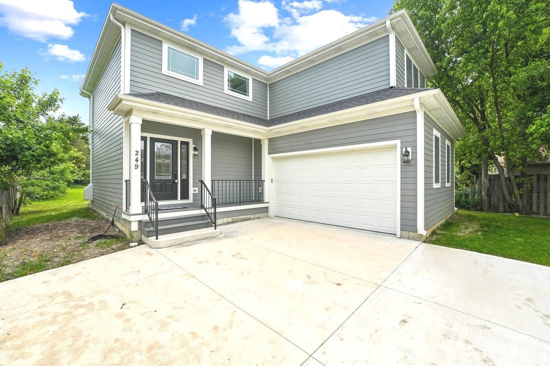House in Villa Park, Illinois, United States 2 - 18092461