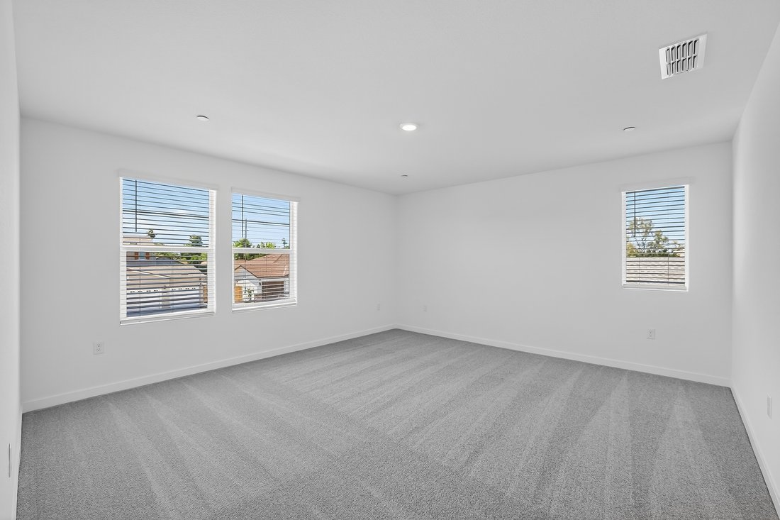 House in Galt, California, United States 5 - 17950238