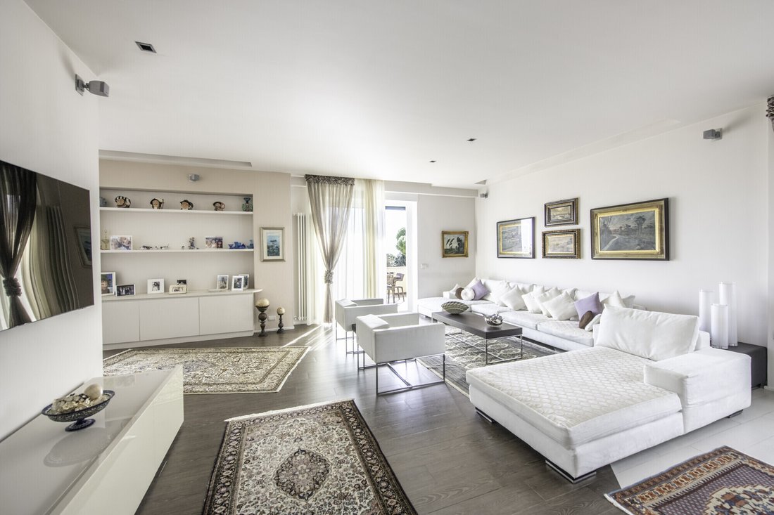 Penthouse in Levante, Genoa, Liguria 2 - 18096162