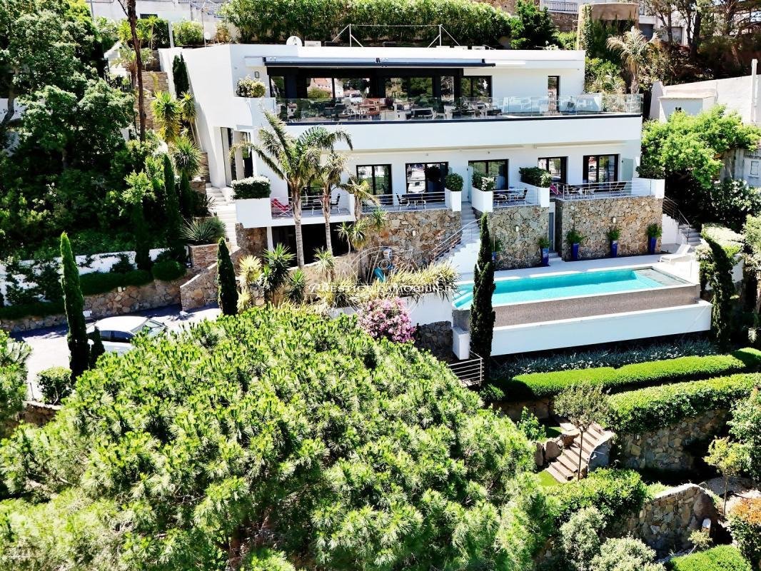 Villa in Roses, Catalonia, Spain 4 - 18098952