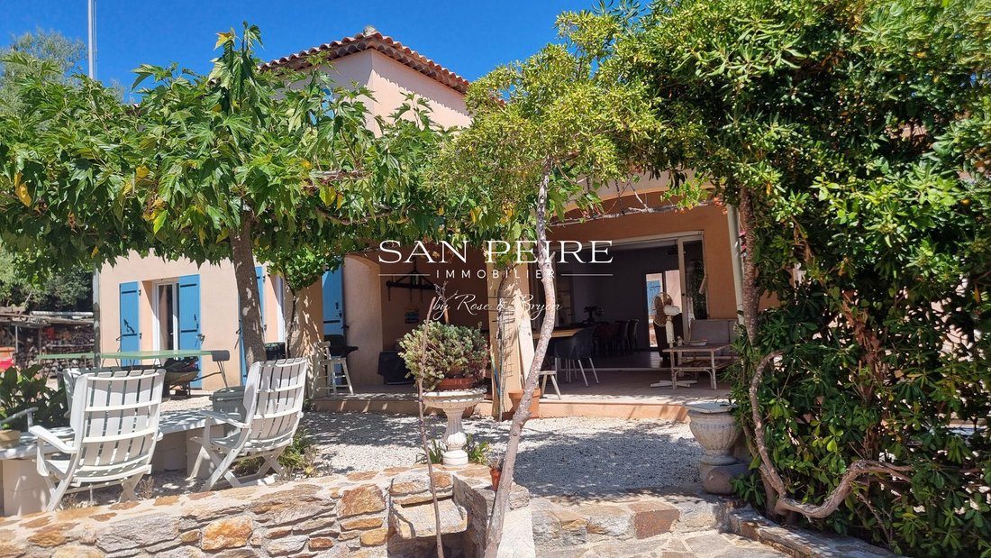 House in Les Issambres, Roquebrune-sur-Argens, France 2 - 17151044