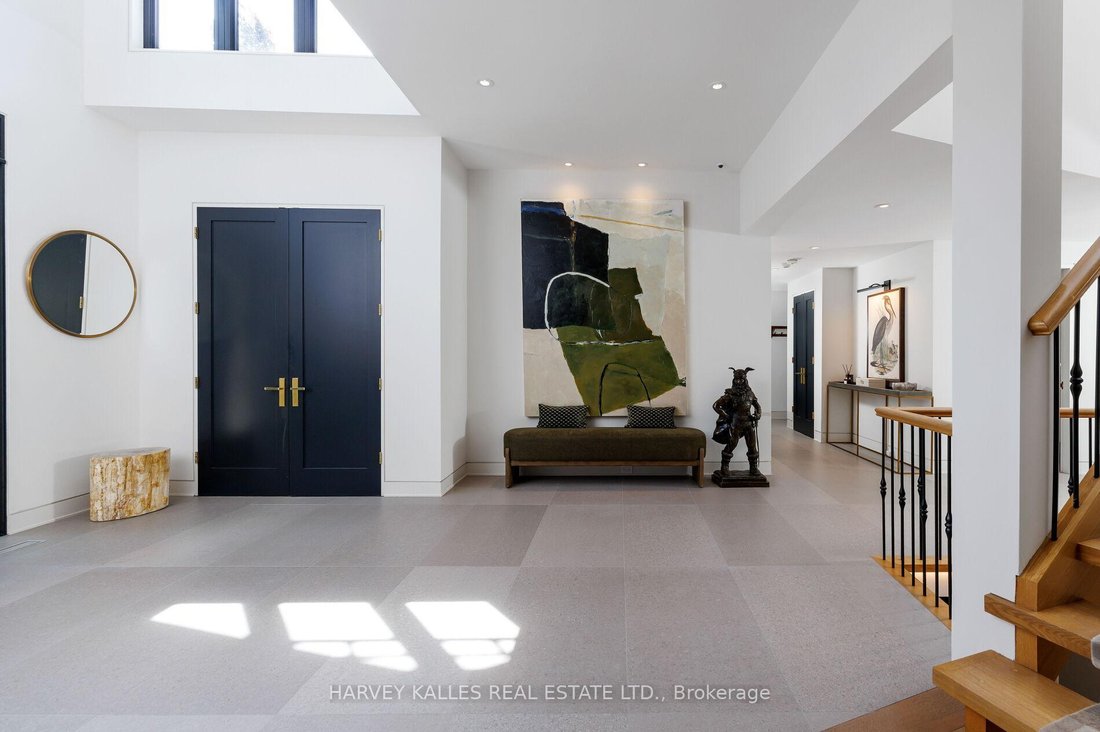 House in Toronto, Ontario, Canada 5 - 18104074