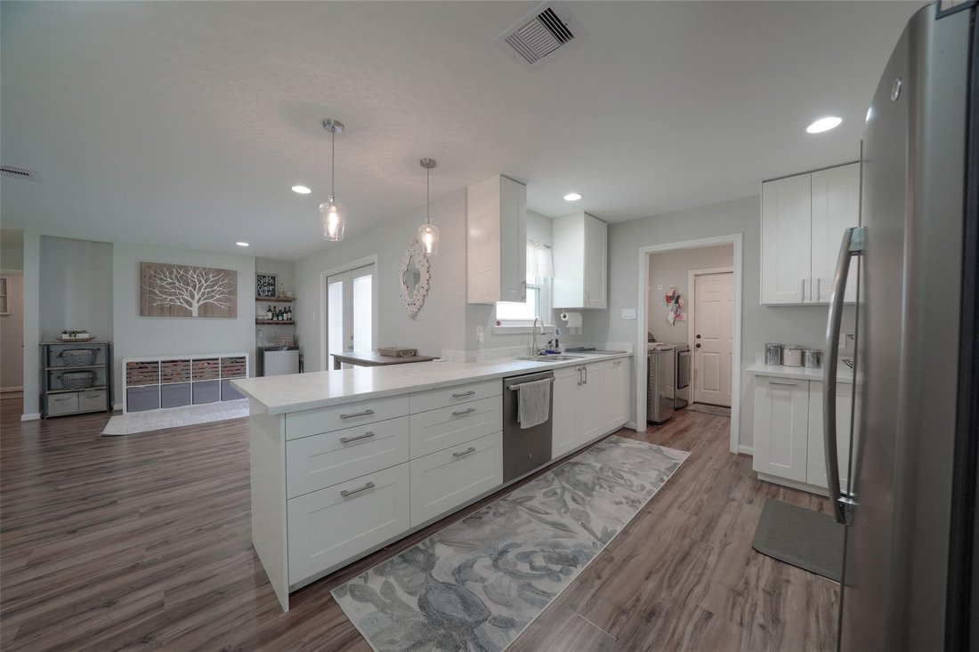 House in Houston, Texas, United States 3 - 18098516