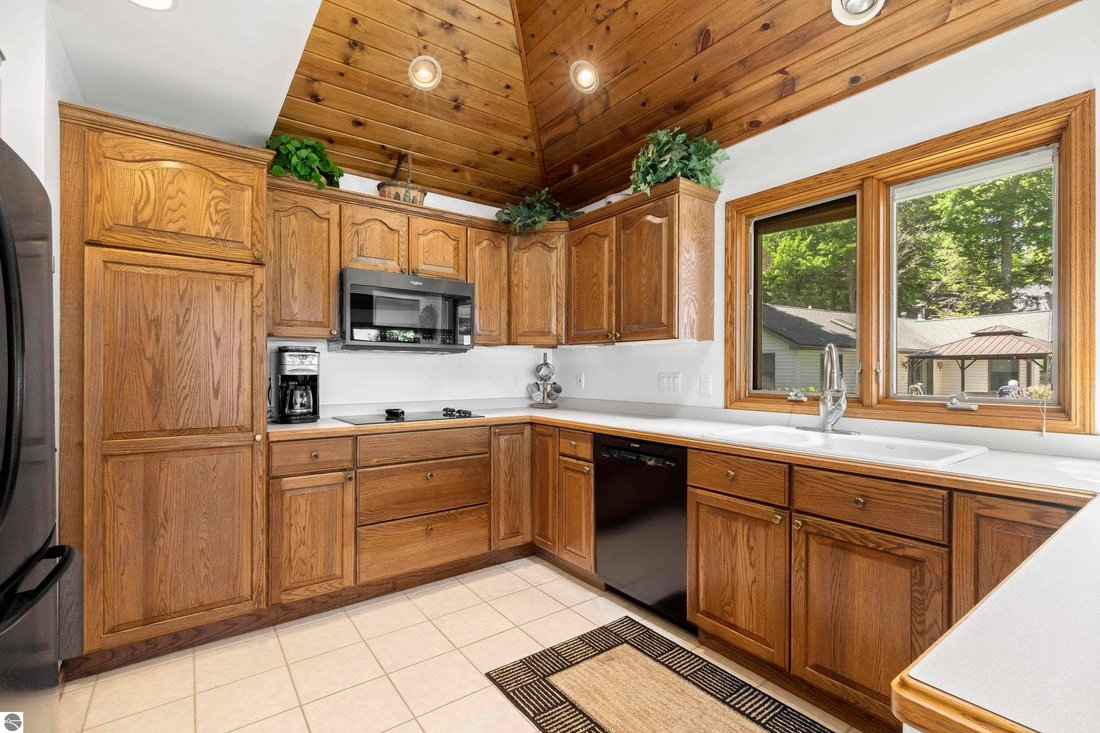House in Honor, Michigan, United States 5 - 18104090