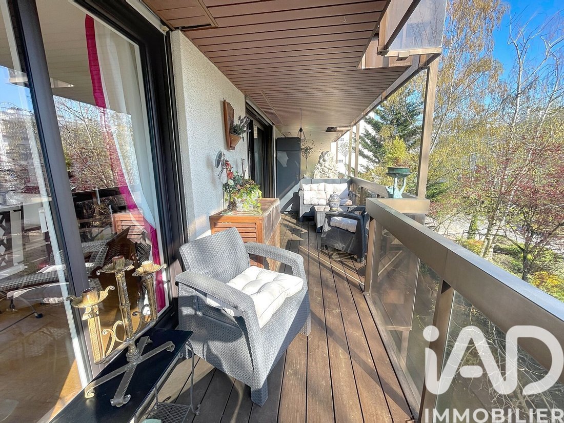 Apartment in Saint-Cloud, Ile-de-France, France 1 - 18105958