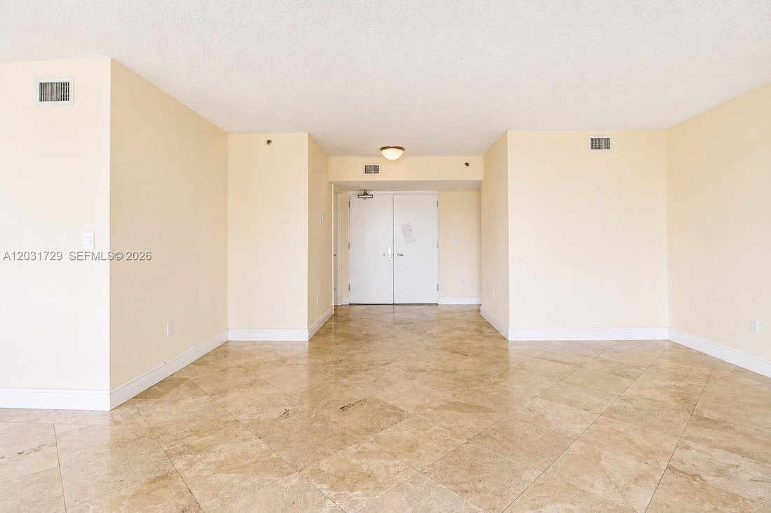 Condo in Miami Beach, Florida, United States 4 - 18101083
