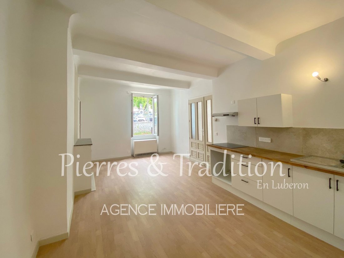 Céreste-en-Luberon, Provence-Alpes-Côte d'Azur, France 5 - 18099127