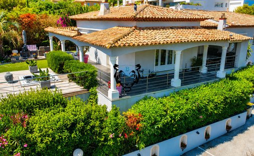 House in Exterieurs, Frejus, France 1