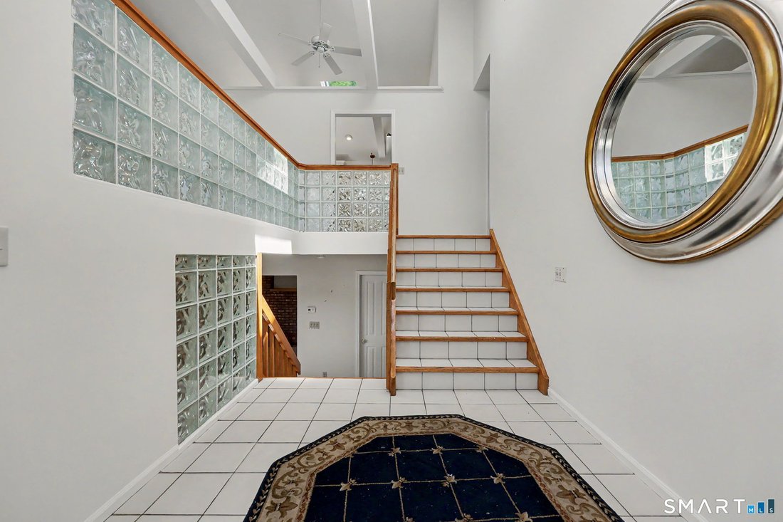 House in Shelton, Connecticut, United States 5 - 18108286