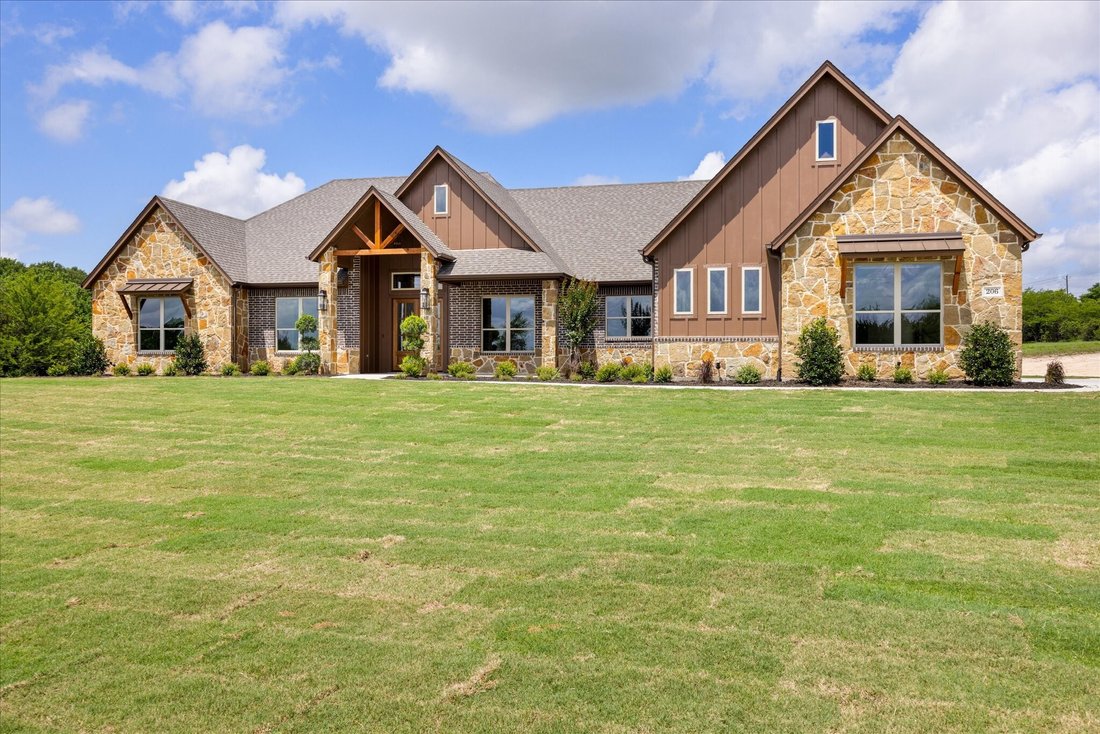 House in Granbury, Texas, United States 2 - 18098569