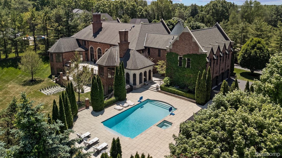 House in Rochester Hills, Michigan, United States 2 - 18099159