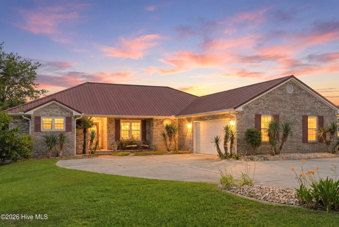 House in North Topsail Beach, North Carolina, United States 1 - 18099281
