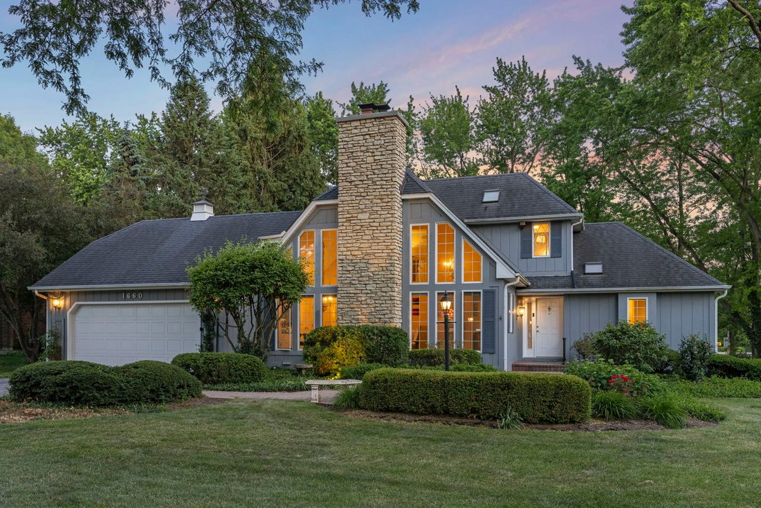 House in Geneva, Illinois, United States 1 - 18105462