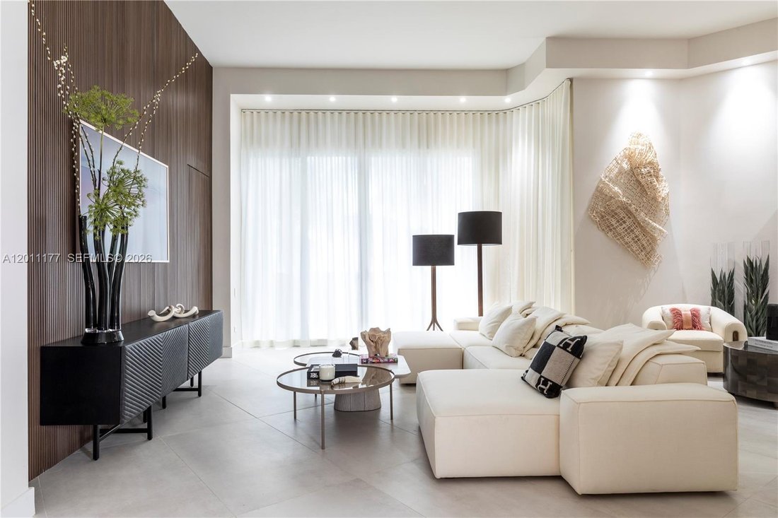 Condo in Miami, Florida, United States 4 - 18096062