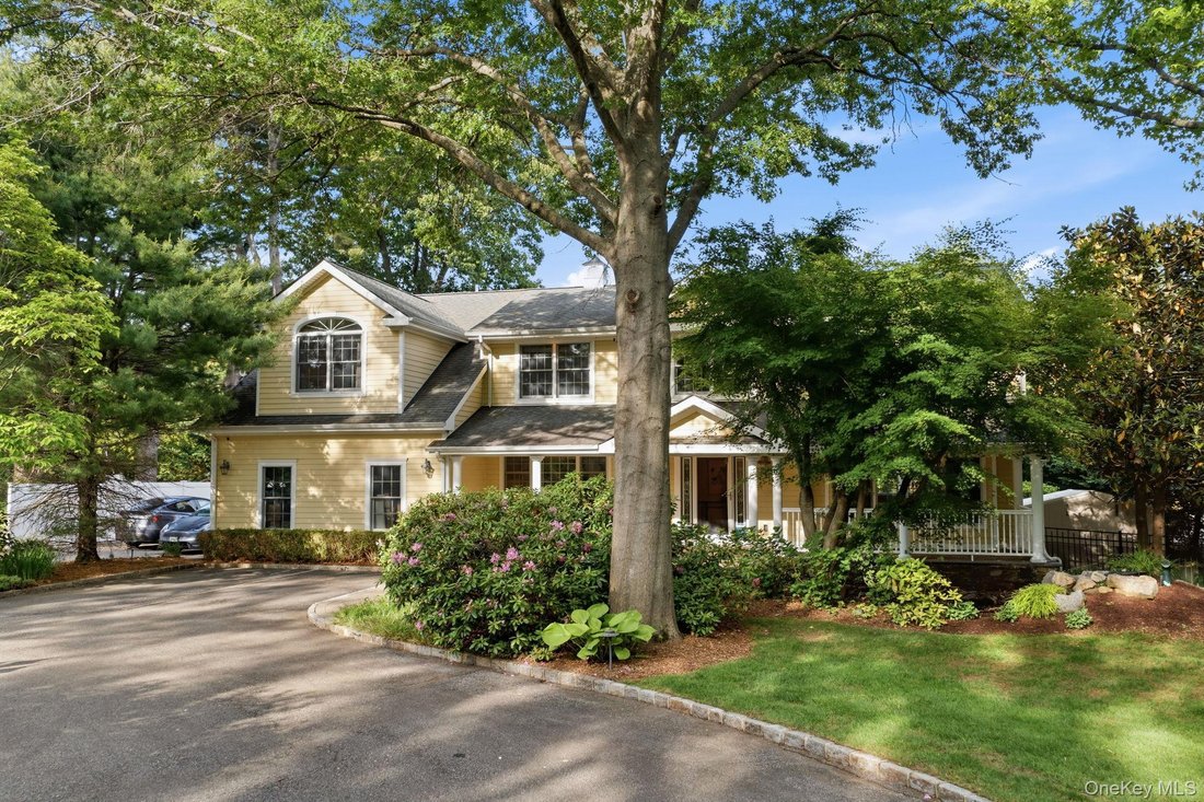 House in Woodbury, New York, United States 4 - 18095087