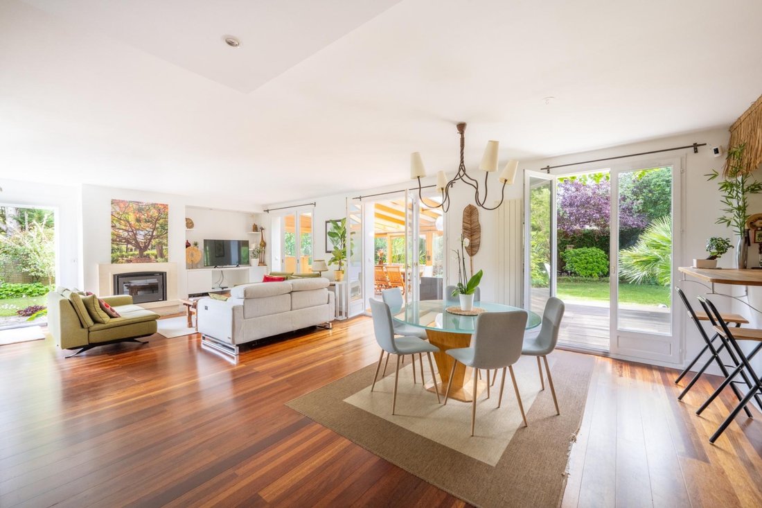 House in Villennes-sur-Seine, Ile-de-France, France 1 - 18100286