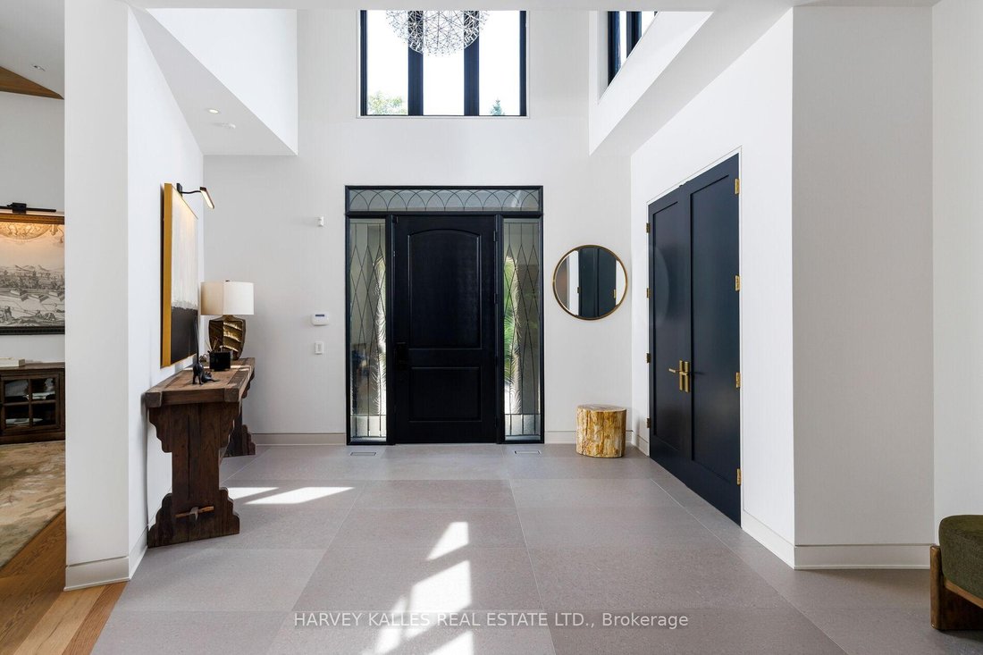 House in Toronto, Ontario, Canada 4 - 18104074