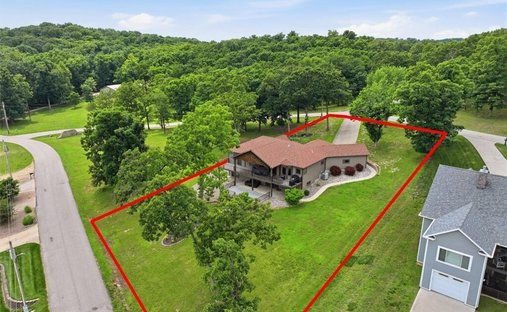 House in Camdenton, Missouri, United States 1