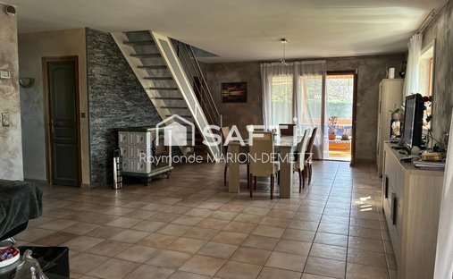 Haus in Hauteville-sur-Fier, Auvergne-Rhone-Alpen, Frankreich 1