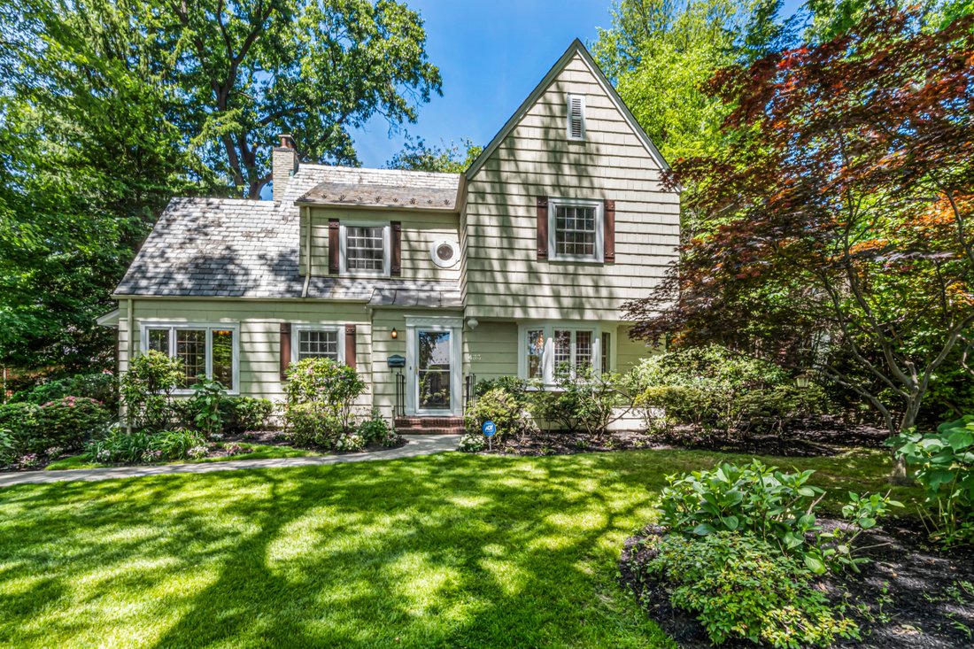House in Manhasset, New York, United States 1 - 18093164