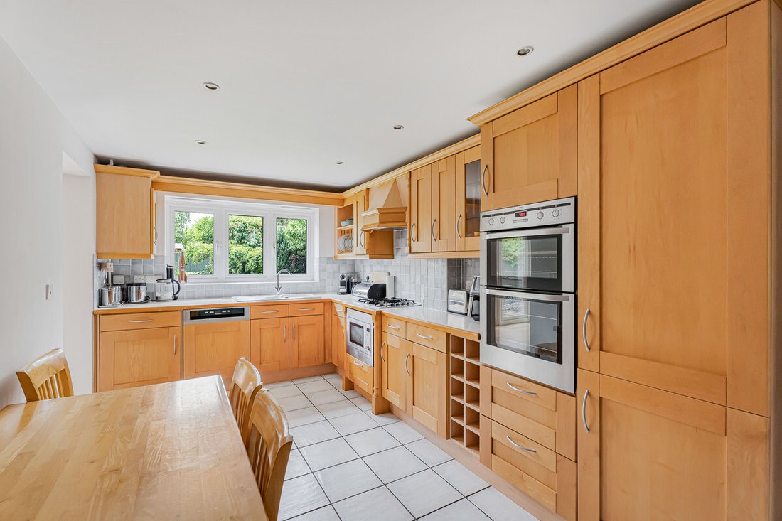House in Kidlington, England 4 - 18094858