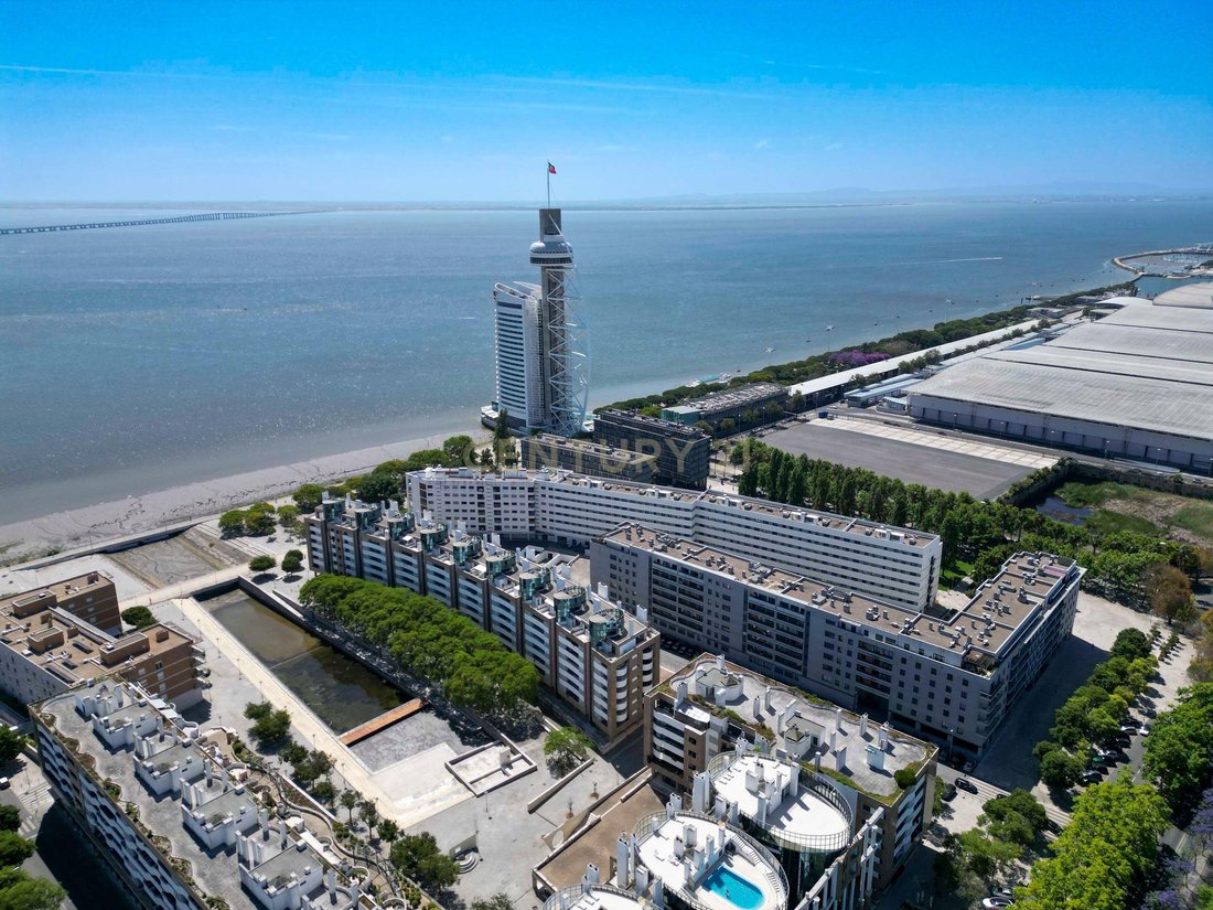 Apartment in Parque das Nacoes, Lisbon, Portugal 3 - 18098956