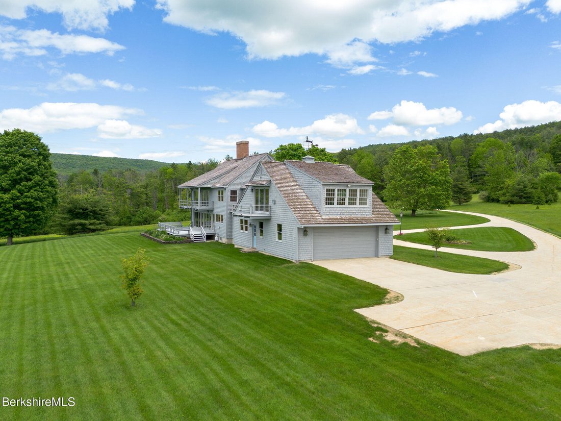 House in Dalton, Massachusetts, United States 4 - 18107983