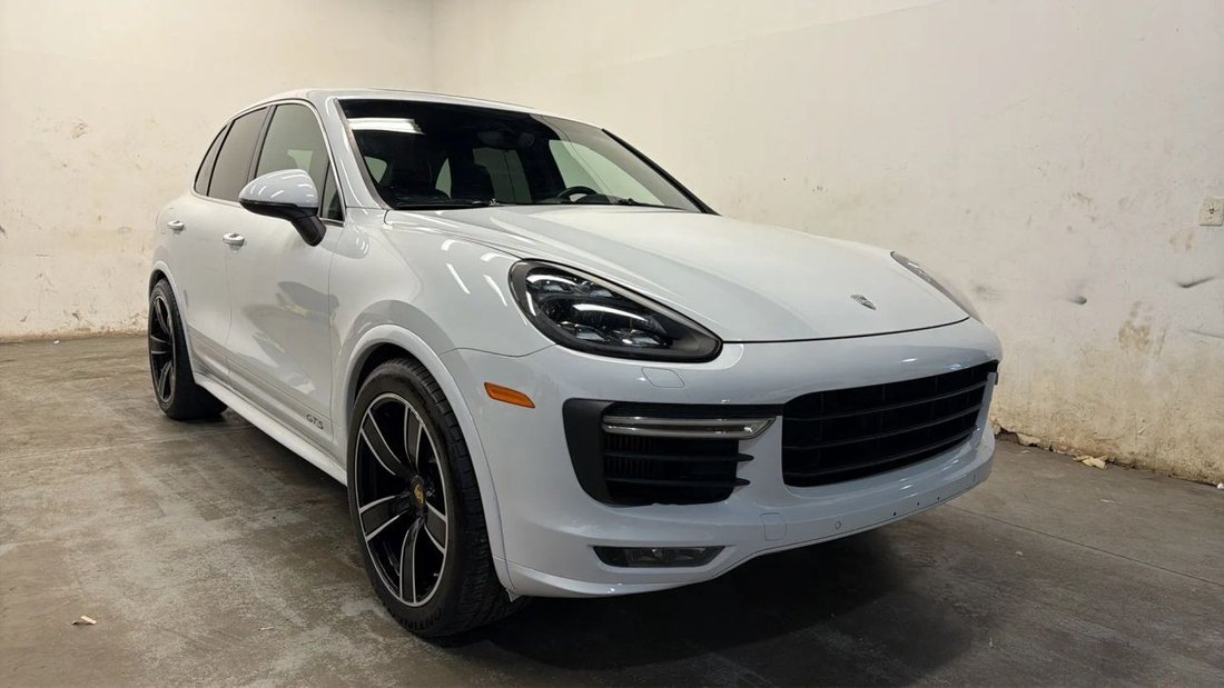 Suv in Chantilly, VA, United States 1 - 18099747