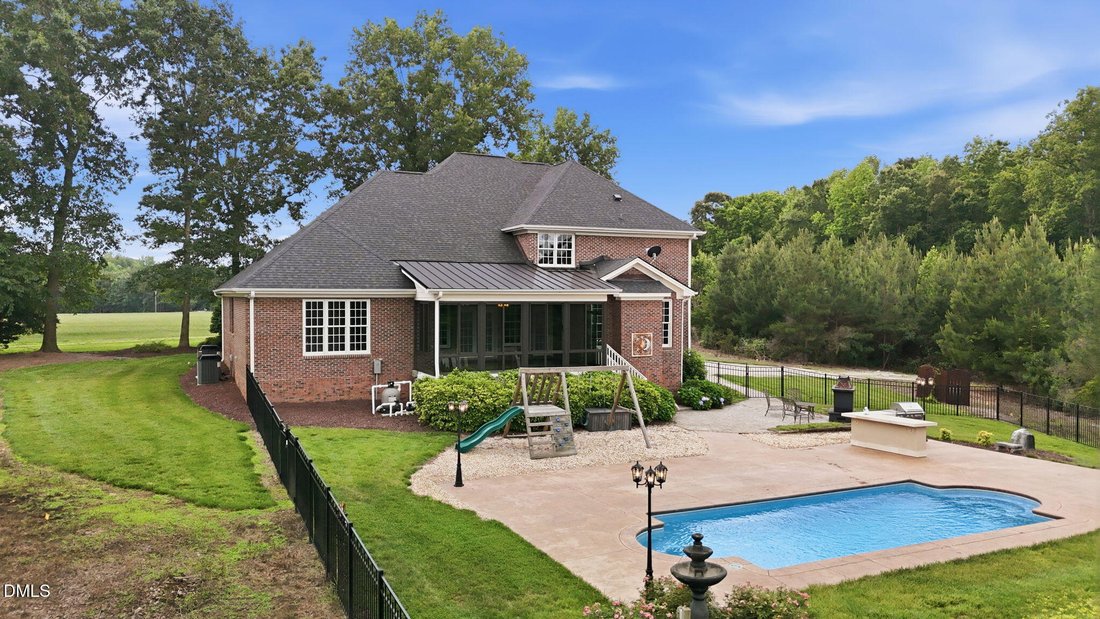 House in Zebulon, North Carolina, United States 5 - 18091659