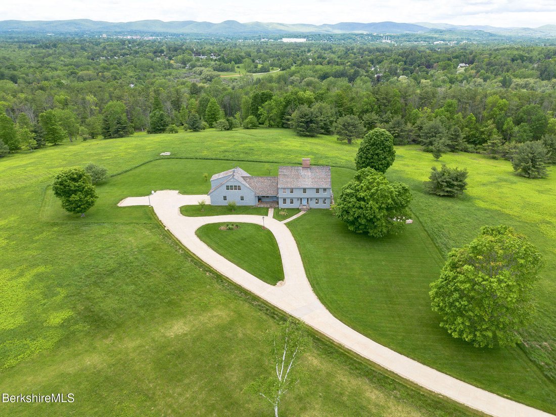House in Dalton, Massachusetts, United States 3 - 18107983