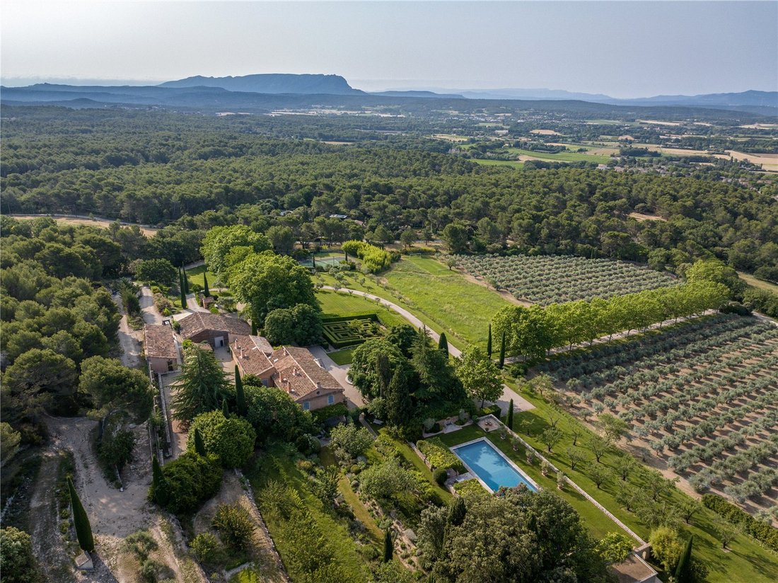 House in Cles Thermes-Cordeliers, Aix-en-Provence, France 2 - 14307557
