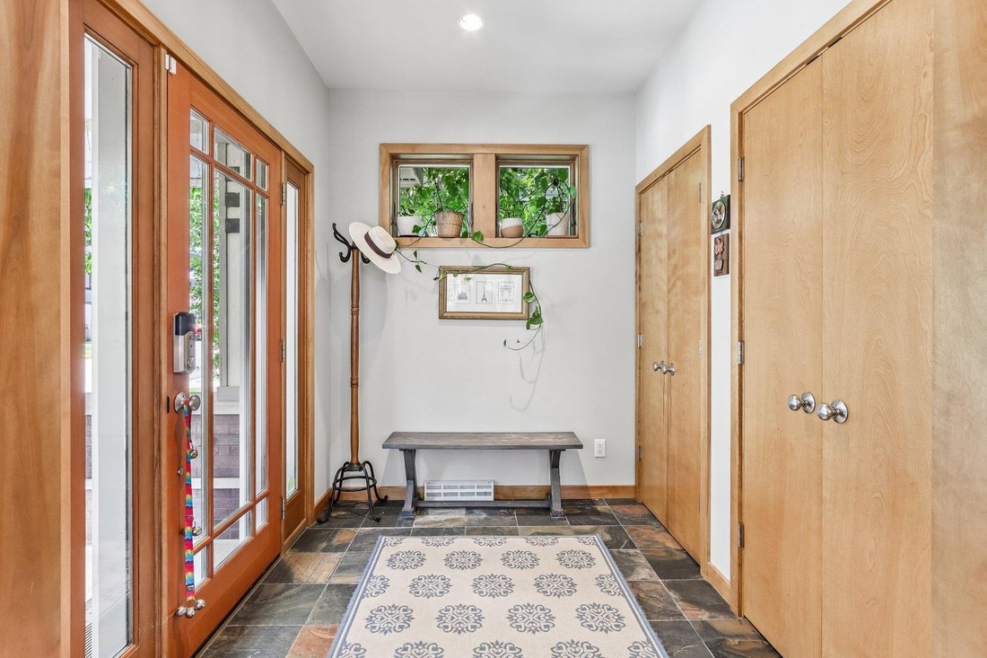 House in Madison, Wisconsin, United States 4 - 18100567
