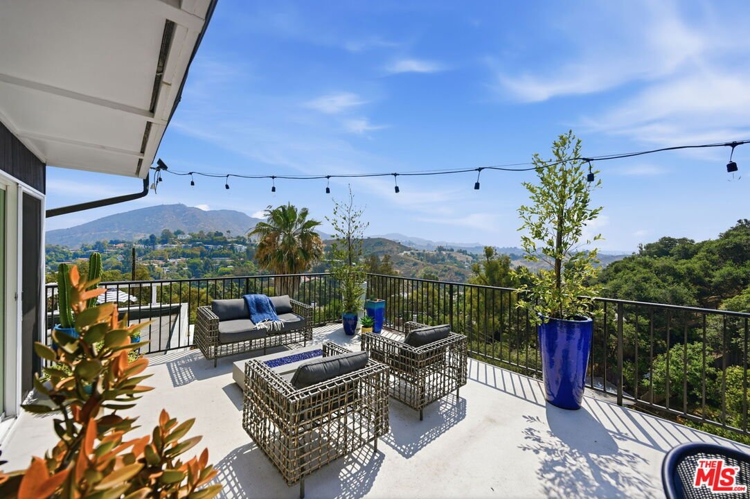 House in Los Angeles, California, United States 4 - 18101584
