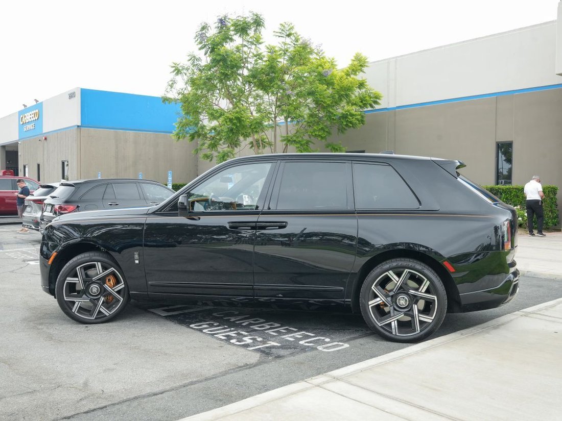 Suv in Costa Mesa, CA, United States 4 - 18103730