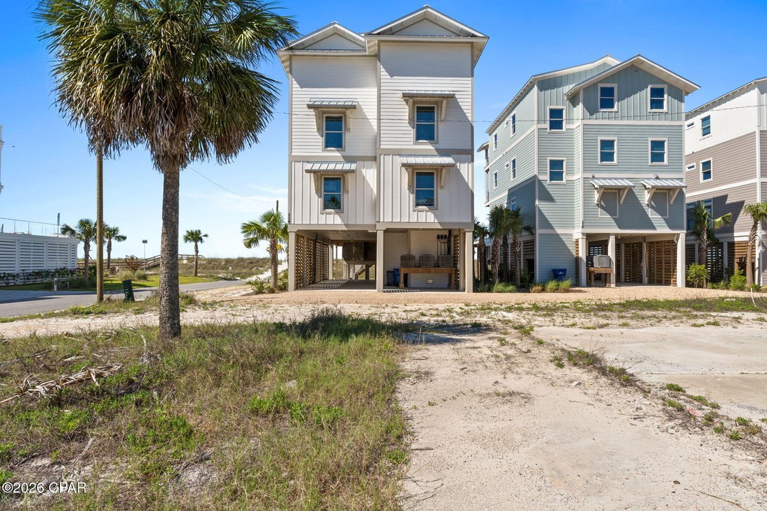 House in Port St. Joe, Florida, United States 2 - 18091517