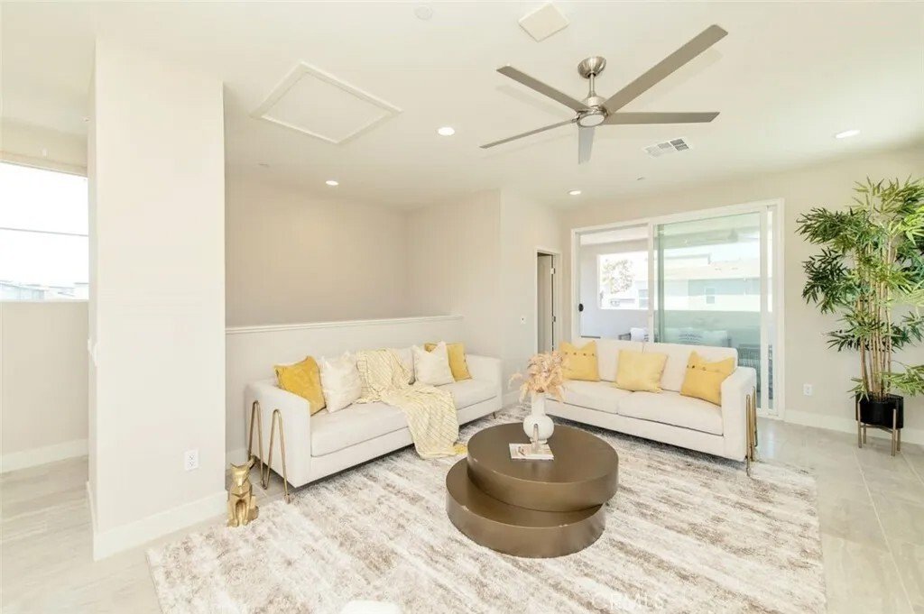Condo in Irvine, California, United States 3 - 18104920