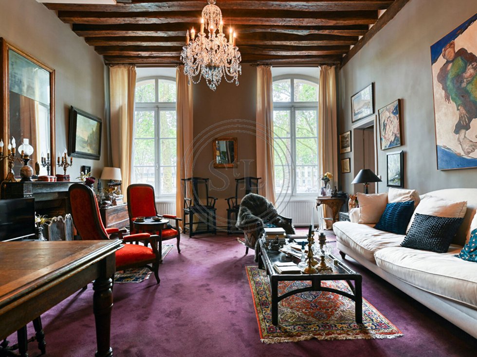 Apartment in Domaine National du Château, Versailles, France 1 - 18098816