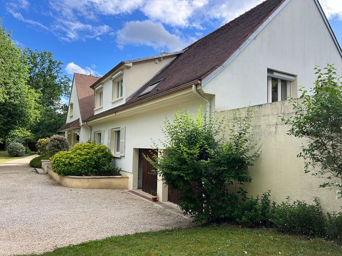 House in Ouest, Lamorlaye, France 1 - 18096010
