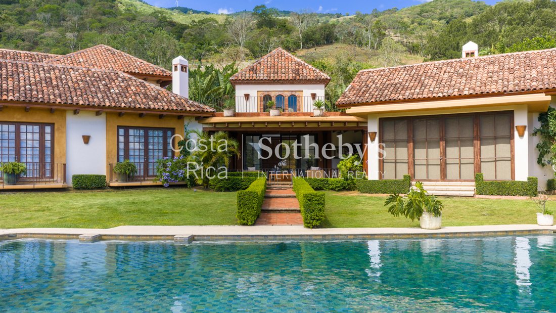 Estate in Santa Ana, San José Province, Costa Rica 2 - 18096301