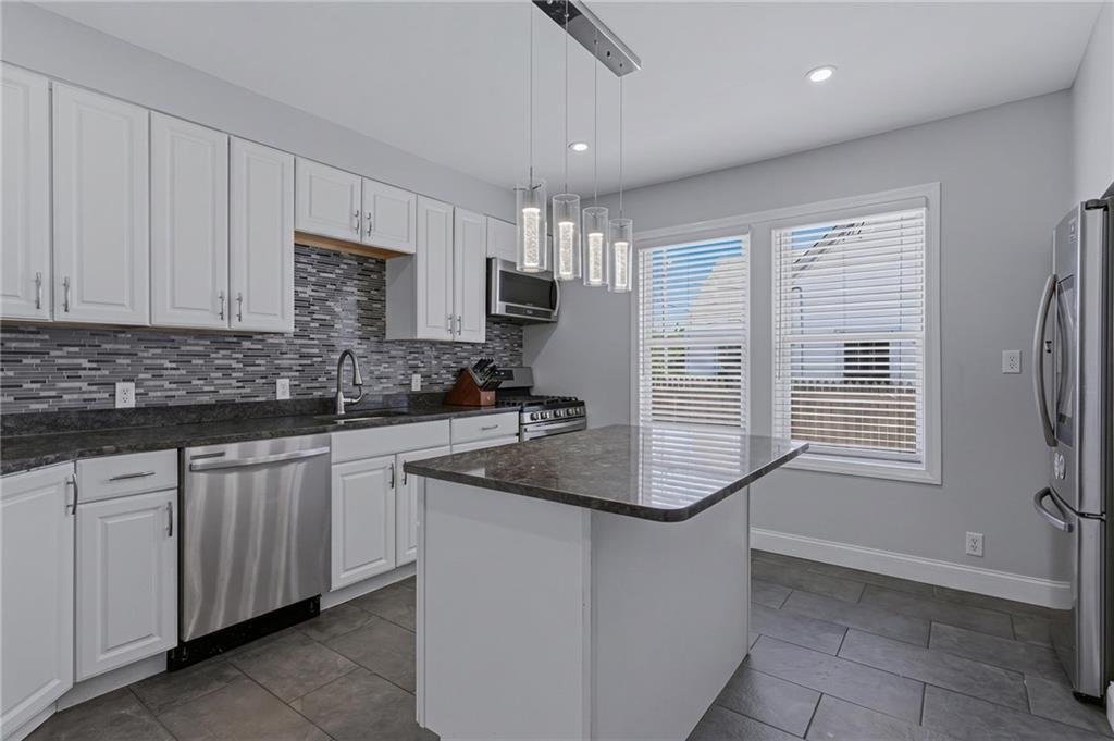House in Lincoln, Rhode Island, United States 3 - 18094462