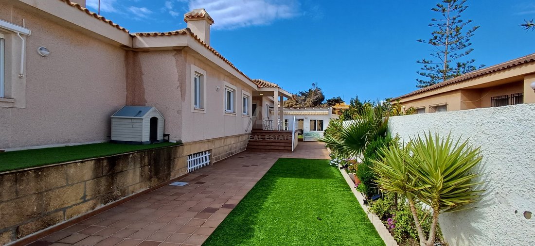 Chalet in La Manga del Mar Menor, San Javier, Región de Murcia 5 - 18094310