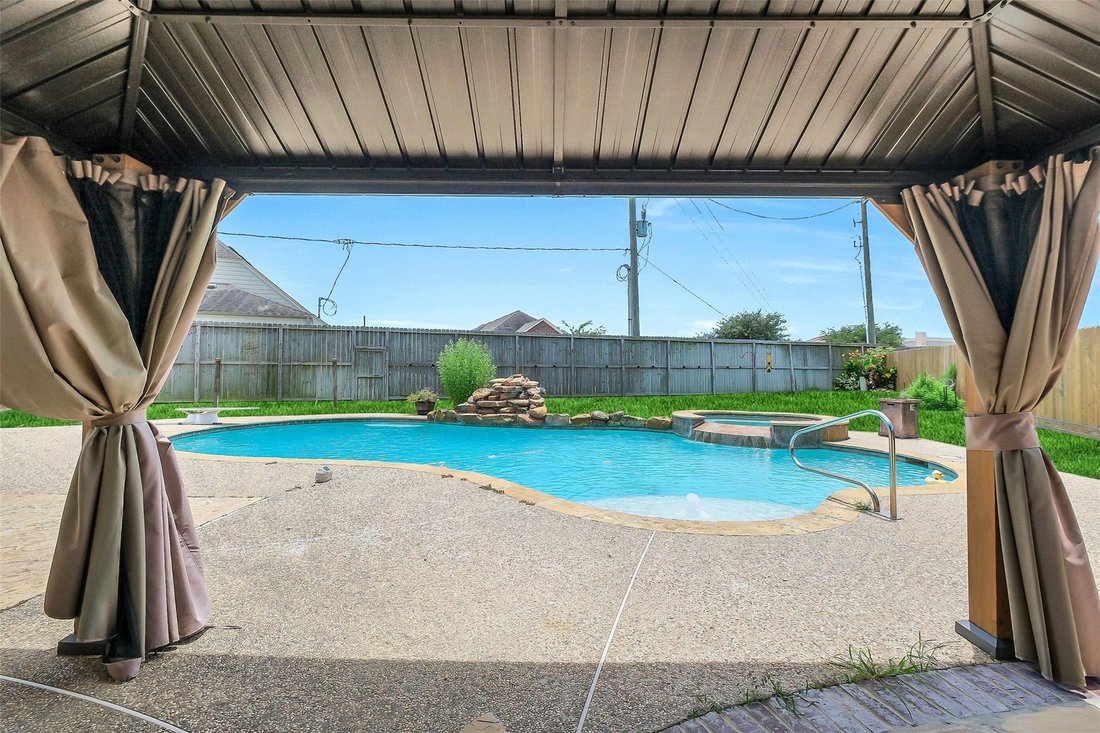 House in Katy, Texas, United States 3 - 18101221